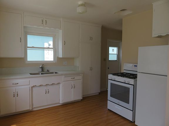 5th image of 4951 Cape May Ave