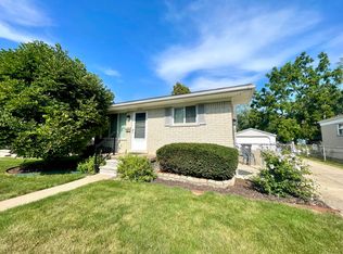 9219 Merrick St, Taylor, MI 48180