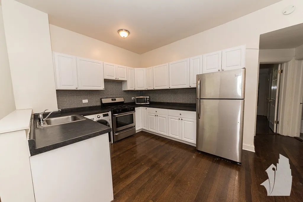 1 bed, 1.0 bath, $2,145 — Photo 3