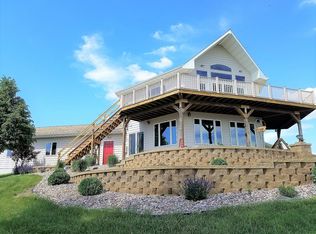 5906 Rolling Hills Rd, Springfield, SD 57062