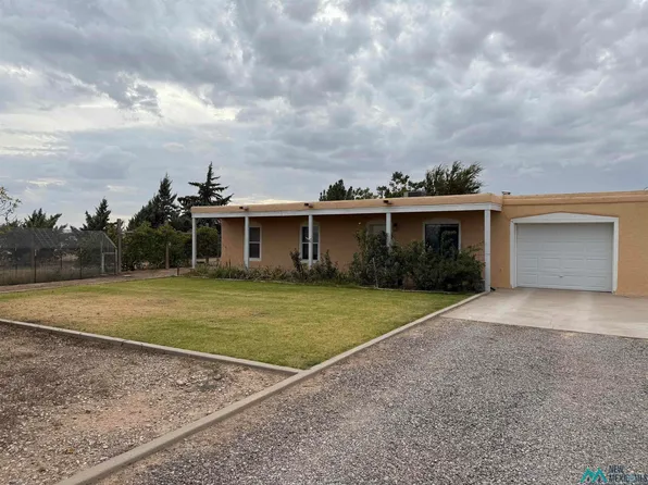 9 Sagebrush Trl, Artesia, NM 88210
