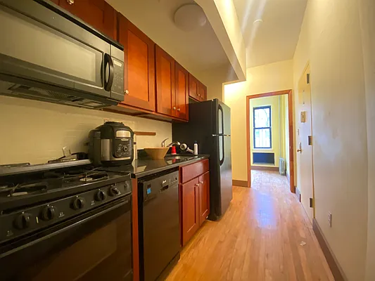 Rented by REAL New York | media 16