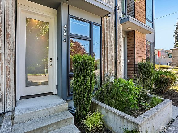 2nd image of 4354 6th Avenue NW