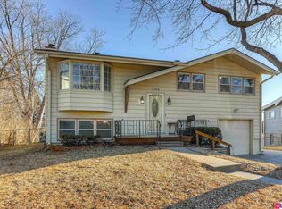 7700 Seymour St, Ralston, NE 68127