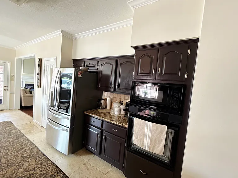 4622 Grand Cayman Dr — Photo 3