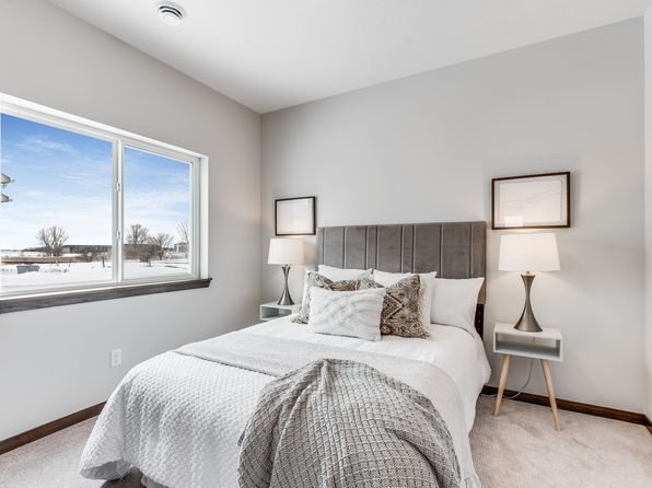 sioux-falls-south-dakota-443812591 picture