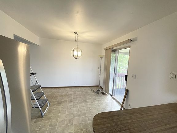 4th image of 5534 S Tropicana Dr