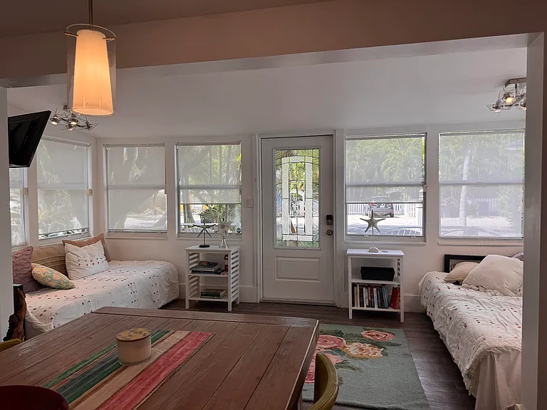 803 Oceana Ave — Photo 5