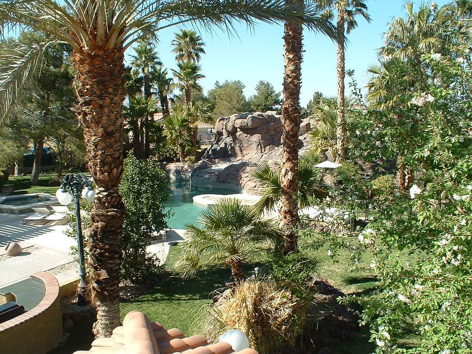 Backyard Paradise