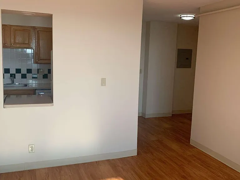 Kitchen passthrough adds light and convenience