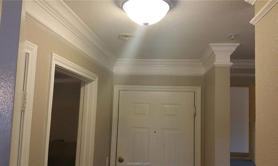 1st image of 523 Southwest Pkwy APT 201