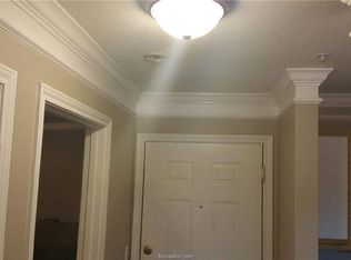 523 Southwest Pkwy APT 201, College Station, TX 77840