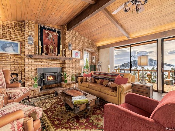 5th image of 834 Green Mountain Drive