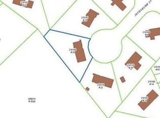 25 Jacqueline Ct, Centerville, MA 02632