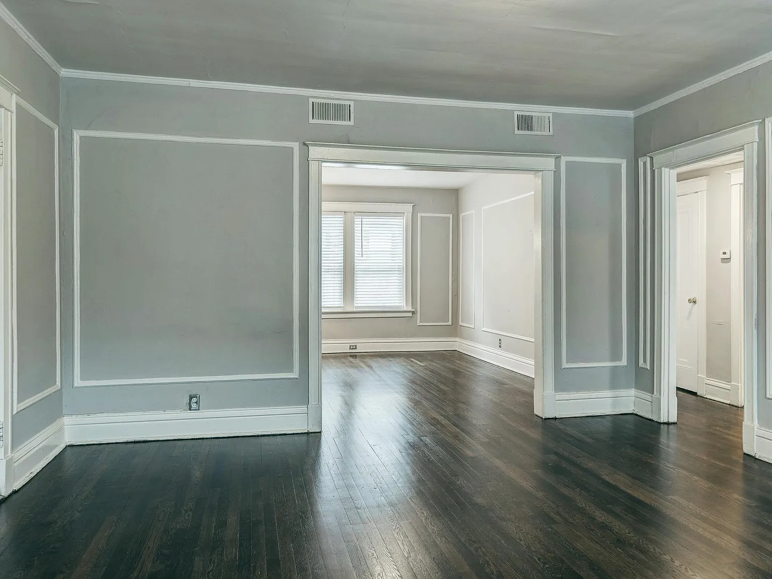 2 bed, 1200 sqft, $2,195 — Photo 3