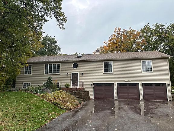 2nd image of 7783 Kingsview Ln N