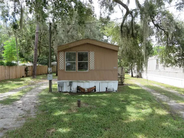 38310 Palm Grove Dr, Zephyrhills, FL 33542