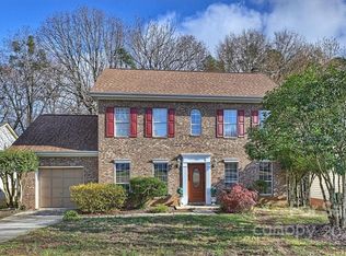 838 Brattleboro Ct, Charlotte, NC 28217