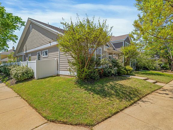 3rd image of 9866 Birch Dr