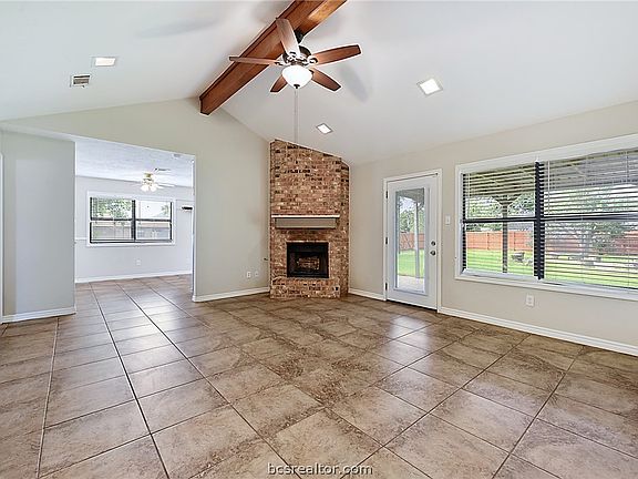 5th image of 4430 Kirkwood Dr