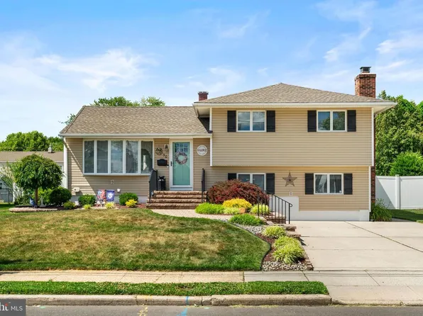 30 Gary Dr, Hamilton, NJ 08690