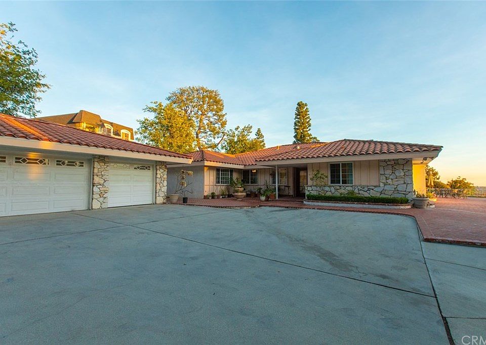 1st image of 9402 Tierra Blanca Dr