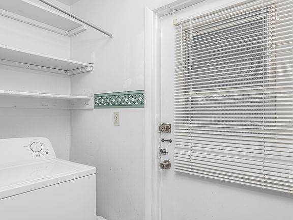 3rd image of 1120 SE Sabina Ln