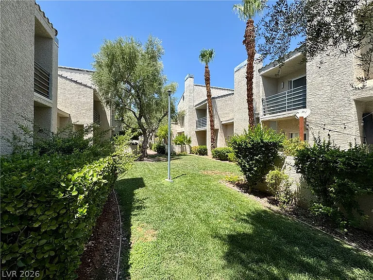 6250 W Flamingo Rd #48 — Photo 25