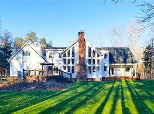 9309 Hood Rd, Charlotte, NC 28215