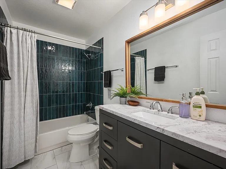 580 Vrain St — Photo 5