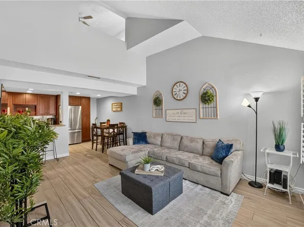 435 W 9th St Unit B3, Upland, CA 91786