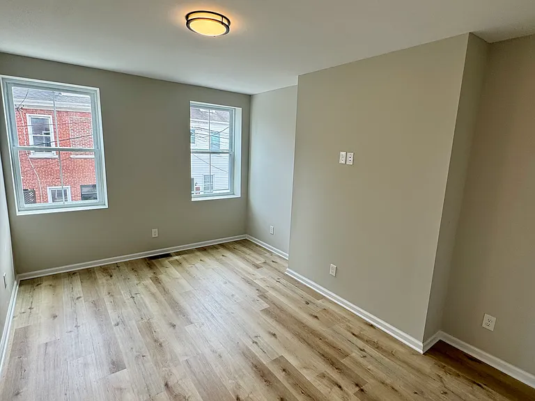 844 Tripoli St — Photo 22