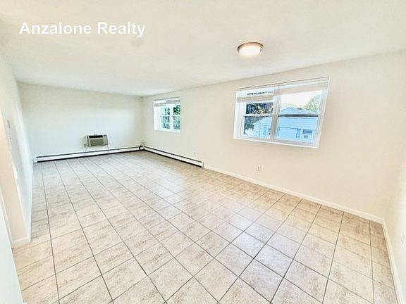 4th image of 80 Cambridge Rd APT 28