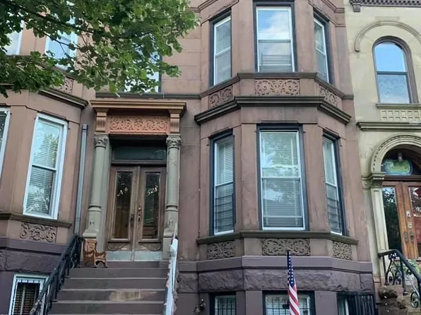 528 47th St, Brooklyn, NY 11220