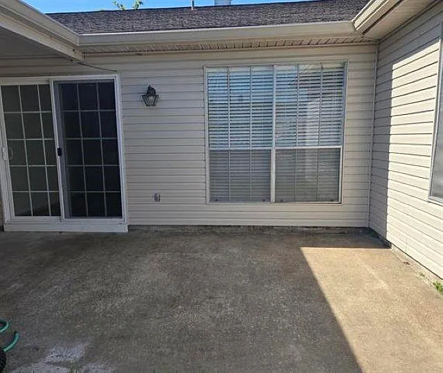 8690 Manion Dr — Photo 23