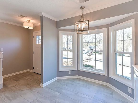 3rd image of 5007 Laurel Springs Way SE