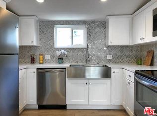 2211 Griffith Park Blvd APT 16, Los Angeles, CA 90039