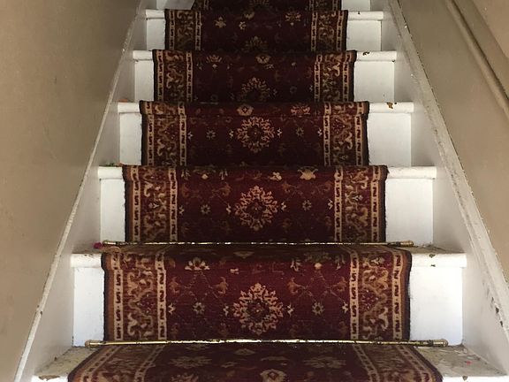 5th image of 2820 York Ave #2