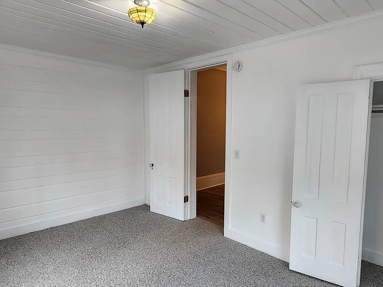 212 Oak St #2 — Photo 21