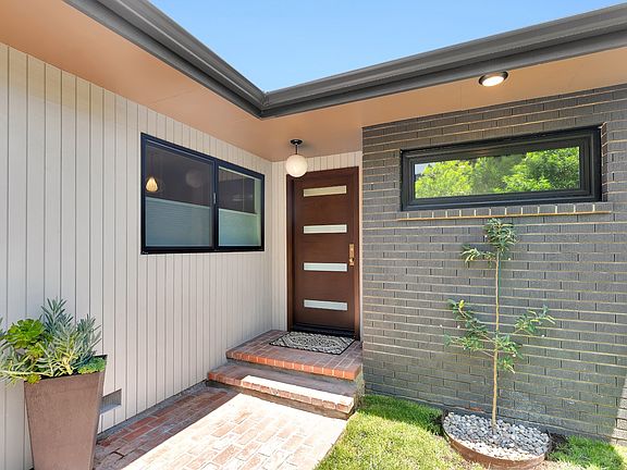 2nd image of 4466 Sunnycrest Dr