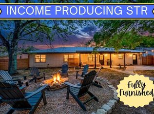 1009 Avenue D, Fredericksburg, TX 78624