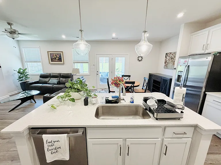 667 Honeydew Dr — Photo 21