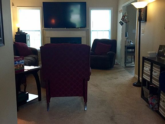 FOYER TO LIVING ROOM