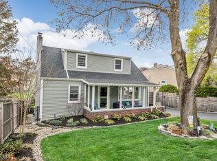 3 Canterbury Rd, Ringwood, NJ 07456