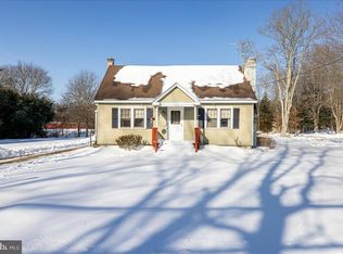 4526 Lower Mountain Rd, New Hope, PA 18938