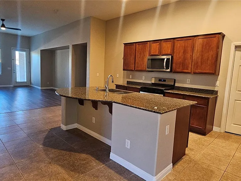 8045 Glacier Falls St — Photo 5