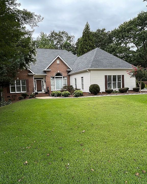 2nd image of 310 Summerplace Way