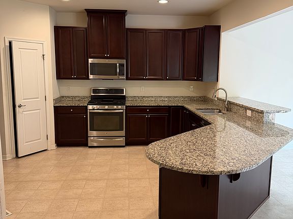 2nd image of 304 Sea Pine Dr