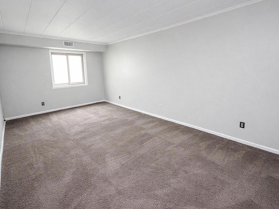 3 Bed/2 Bath (Unit 704)