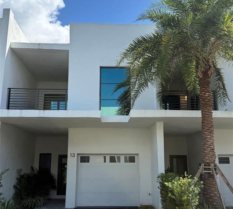 1st image of 2526 Pierce St #5